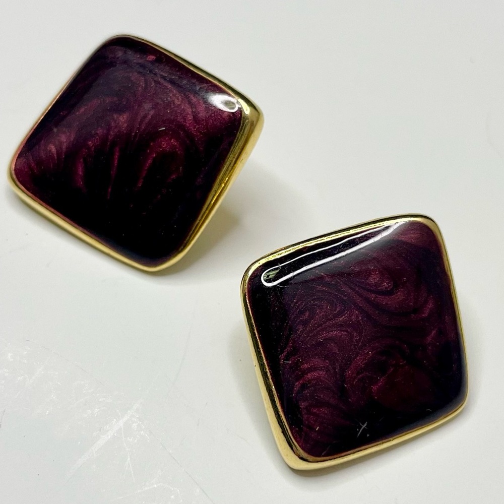 Vintage Gold Tone Diamond Shape Enamel Earrings